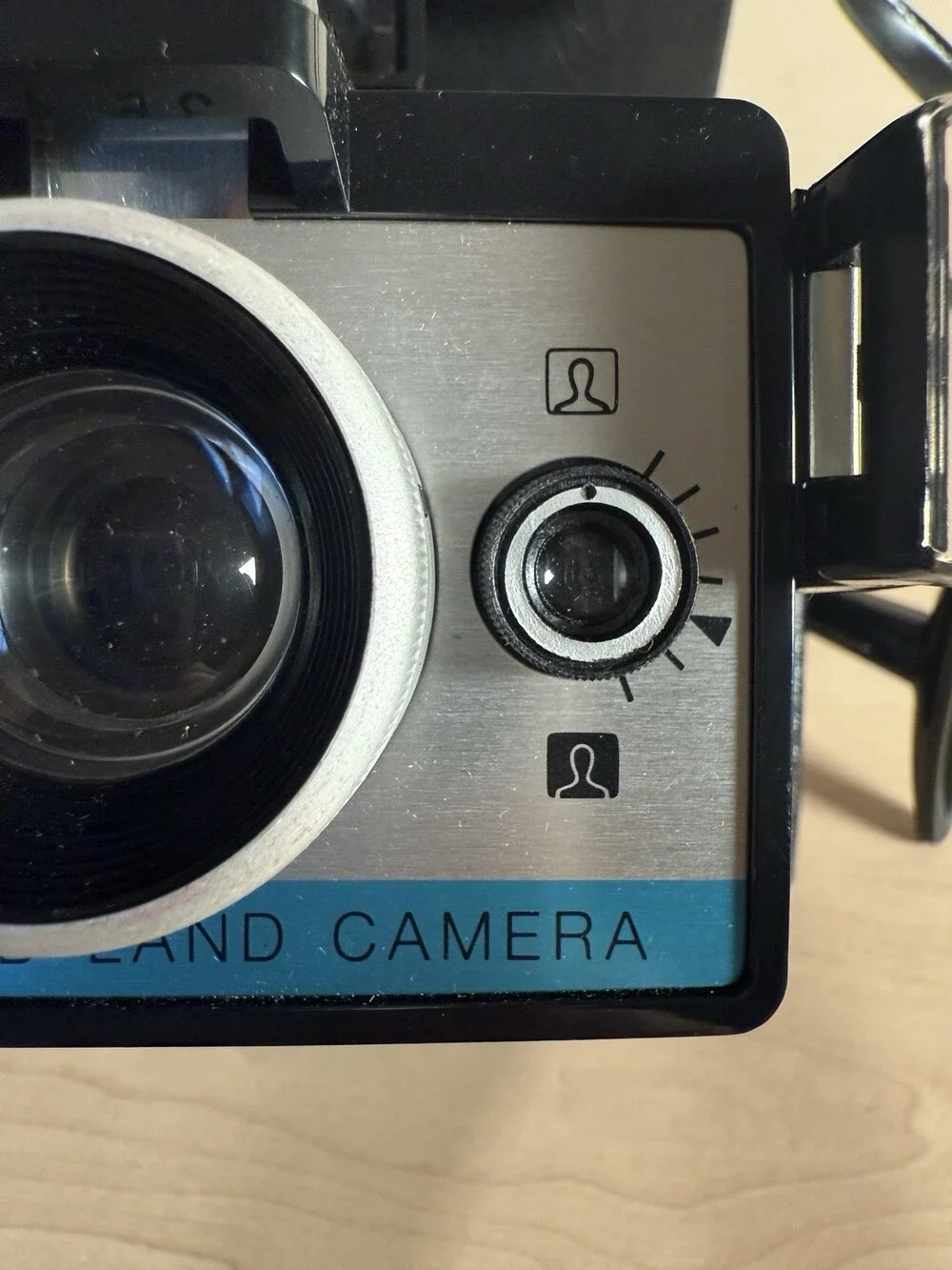 Polaroid Super Shooter Land Camera w/Carrying Case Untested Clean